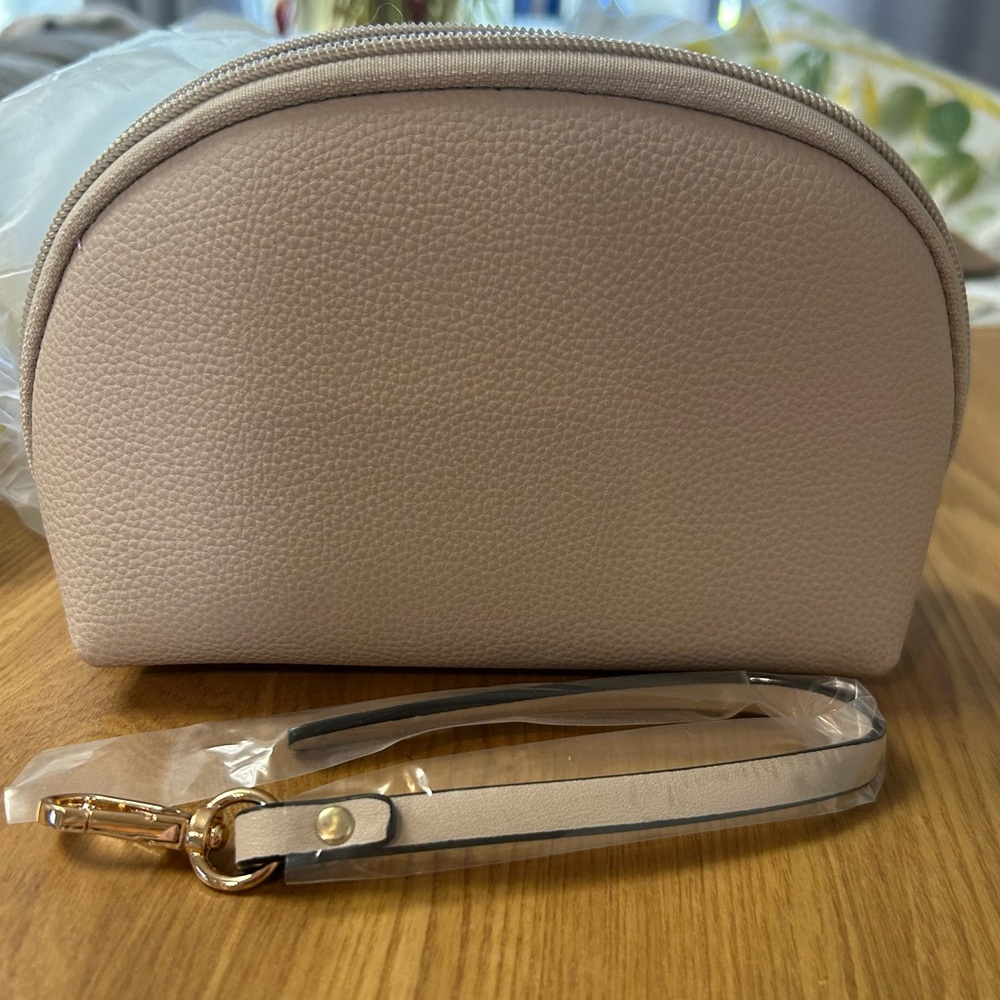 Dusty Pink Faux Leather Wristlet Pouch with Gold Hardware & Printed Lining